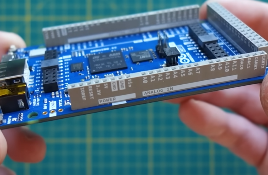 Arduino GIGA R1 Review: