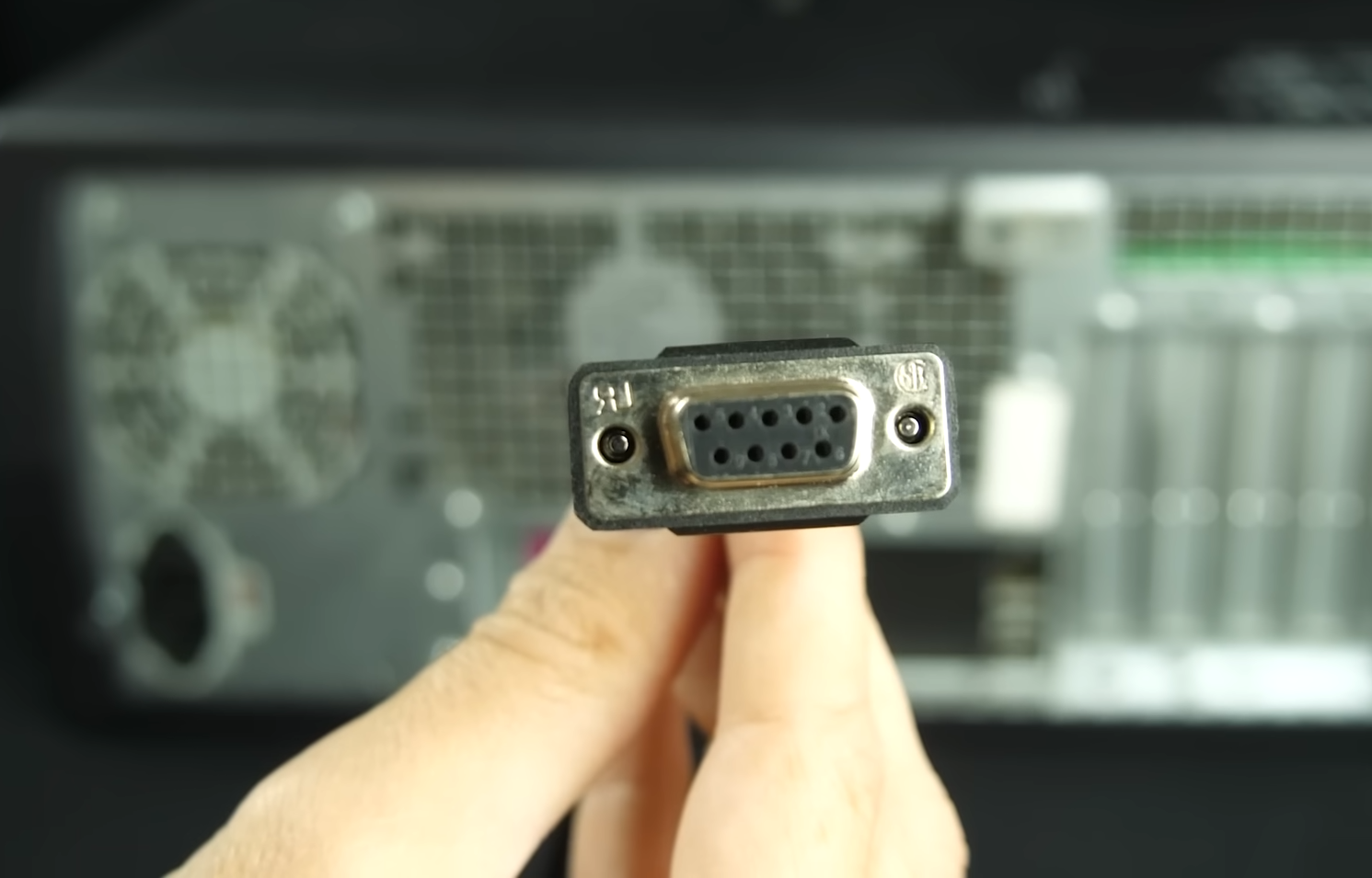 RS232 vs. DB9: What’s the Difference? - Technetron Electronics