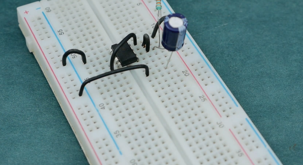 6 Types of Delay Circuits Explained
