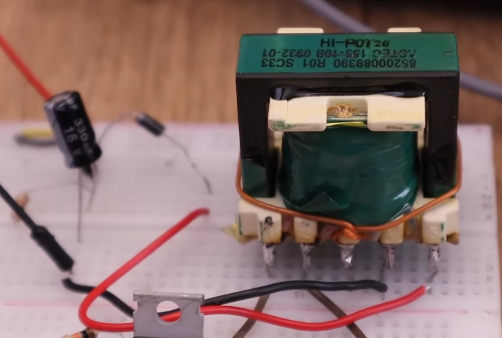 How does a Flyback Converter work?