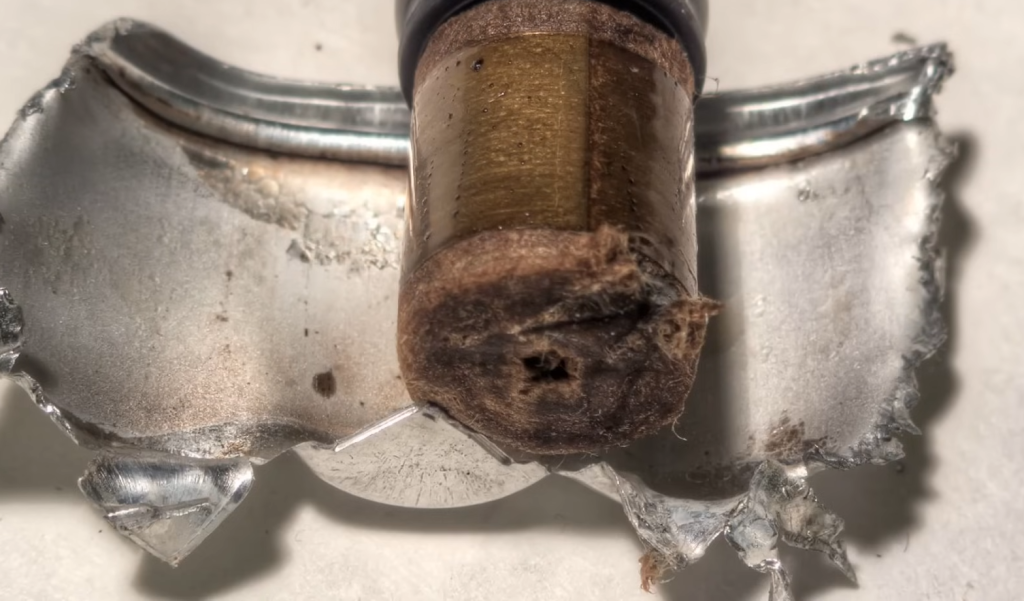 Main characteristics of a MOM capacitor