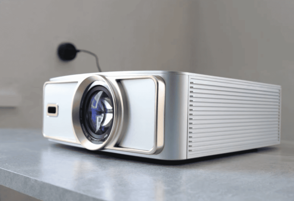 How to use a projector properly?