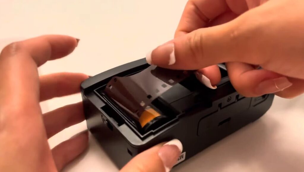 What films can be used in a 38mm Camera?