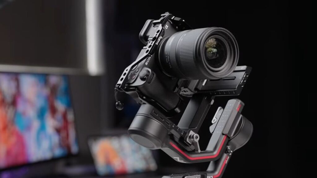 Gimbal vs. Steadicam: Which One Should You Choose As A Beginner?