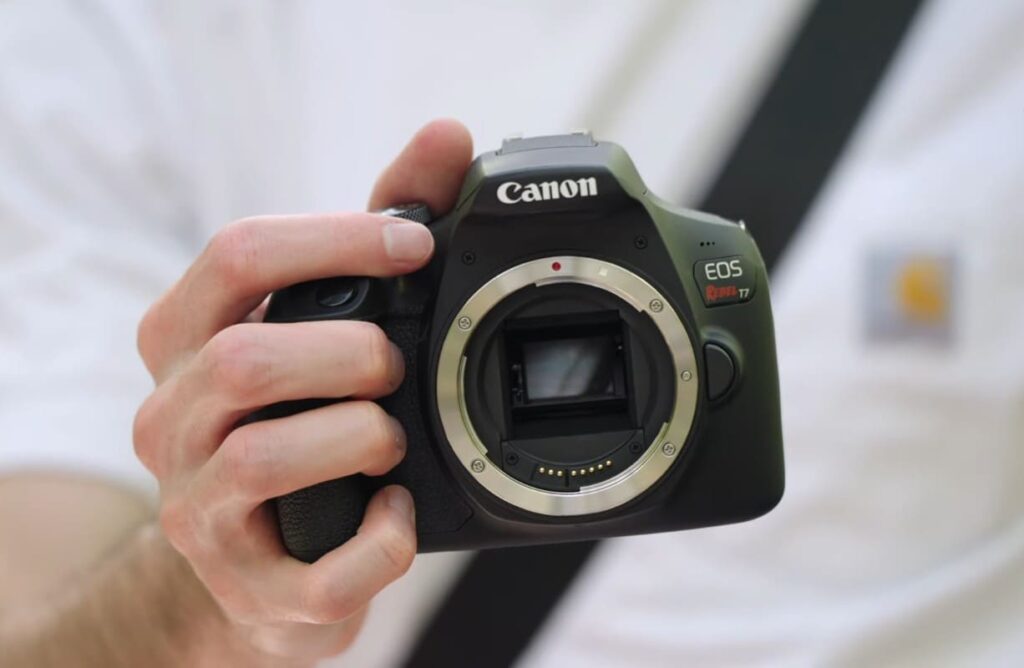 What is Canon Rebel T7?