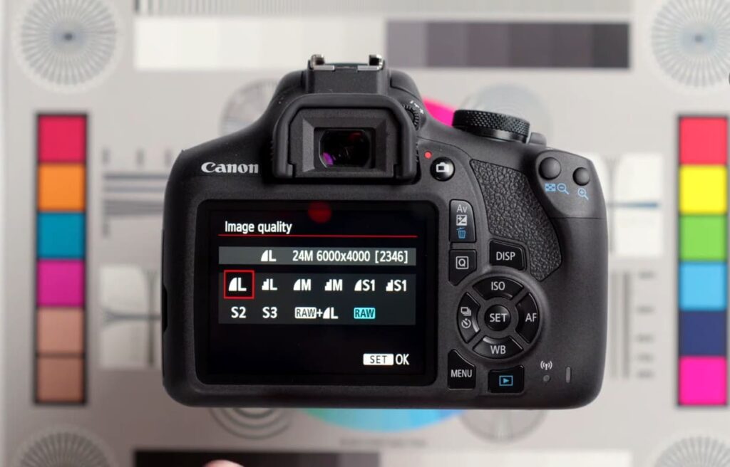 How to use a flash in a Canon Rebel T7 camera?