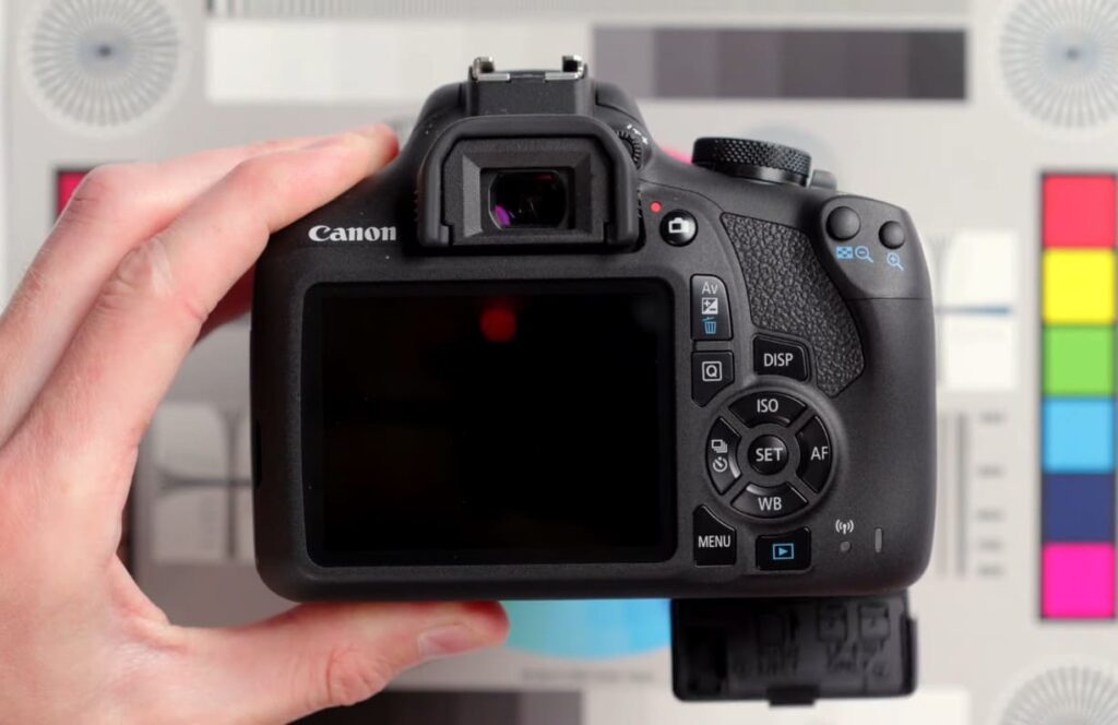 How to Turn off Flash on a Canon Camera?