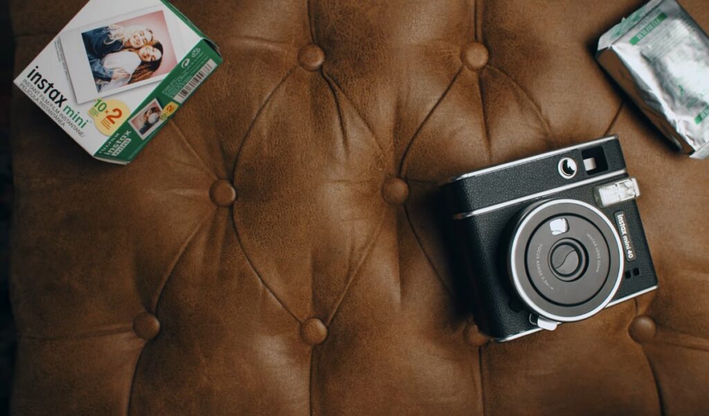 Instax Mini 40 vs 90 (Design and Build)