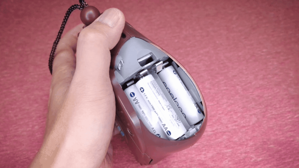 Why is a Fujifilm Instax Mini 7s camera popular?